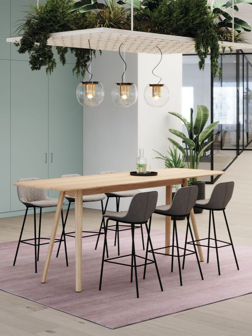 Walter Knoll: New Sheru Barstool Image