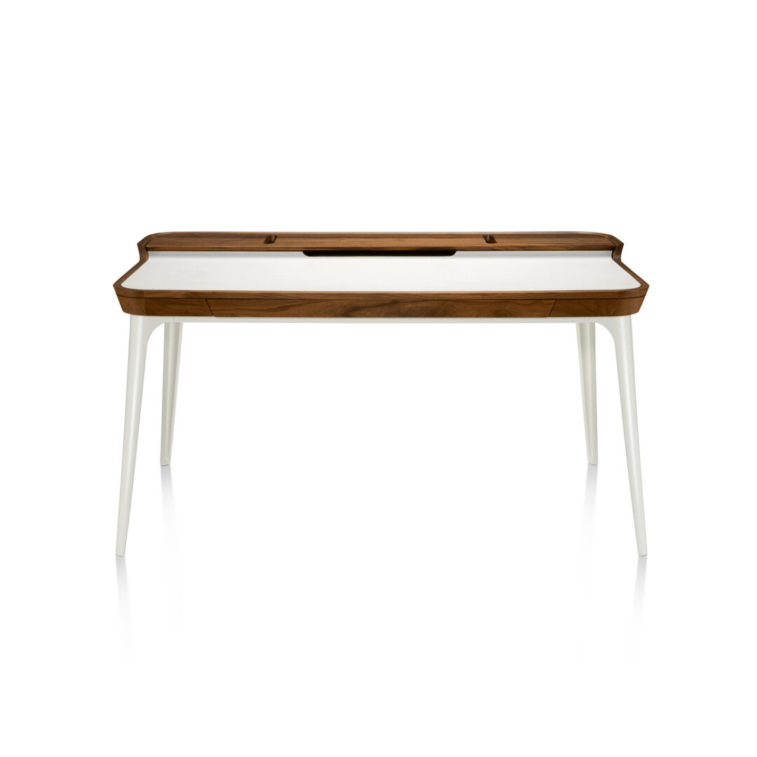 Airia Desk