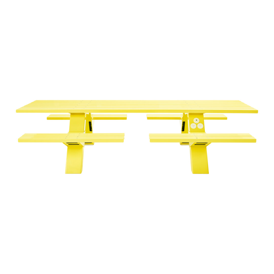 Mass Picnic Table