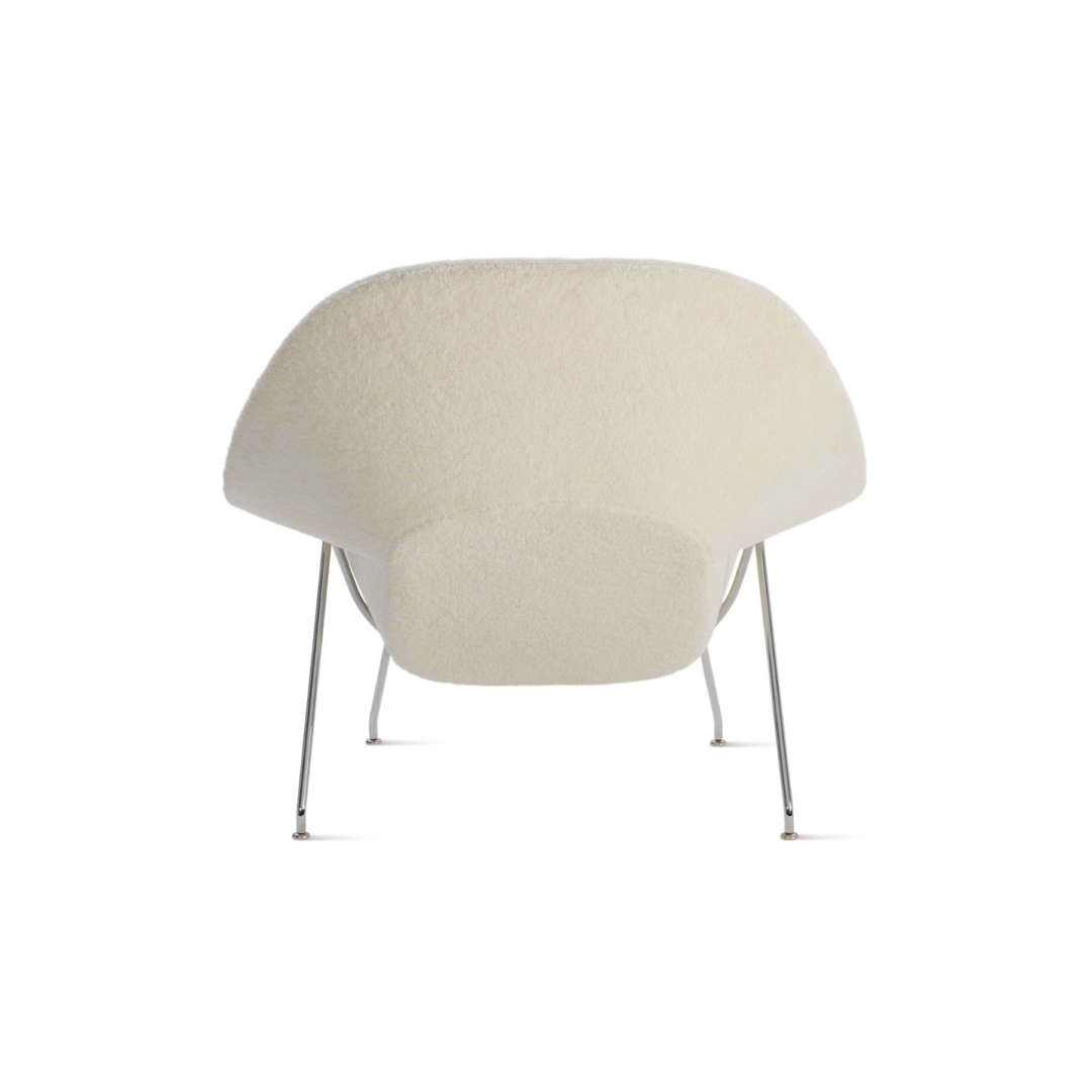 Womb-Chair-Relax-Polished-Chrome-Puff-Cloud-3